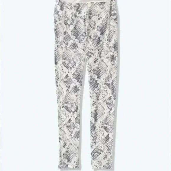 NWT VS Victoria’s Secret Pink Sport Buttery Soft Legging Python White Grey XL - Picture 1 of 5